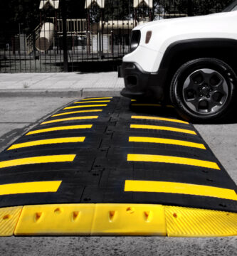 Cómo los Topes de Velocidad mejoran la seguridad vial