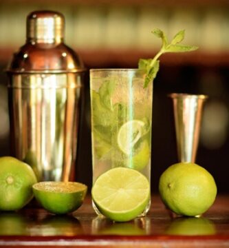 Coctelería Two Schmucks de Barcelona