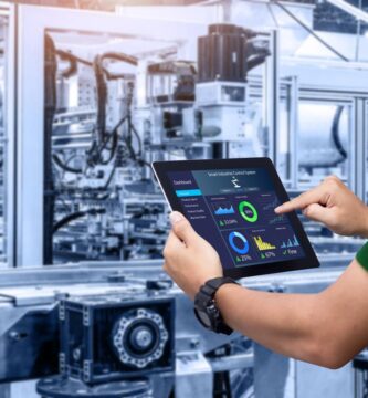 Sistemas industriales inteligentes: eficiencia y control en tiempo real